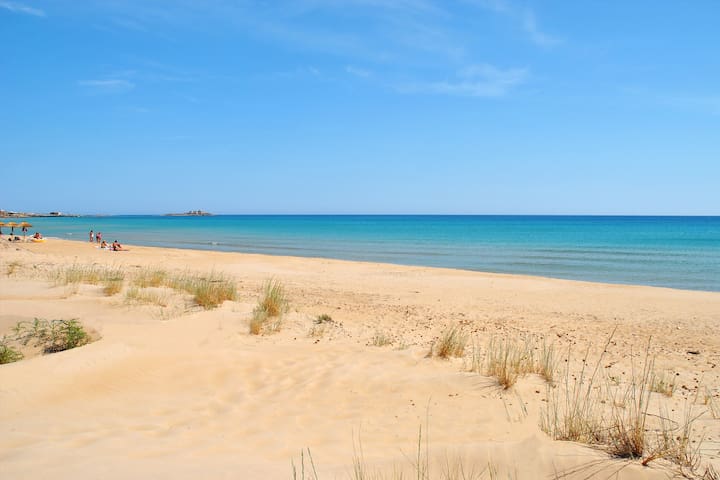 Airbnb Isola Delle Correnti Vacation Rentals Places