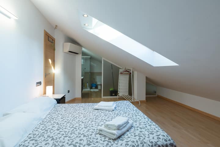 D6. Master bedroom attic floor