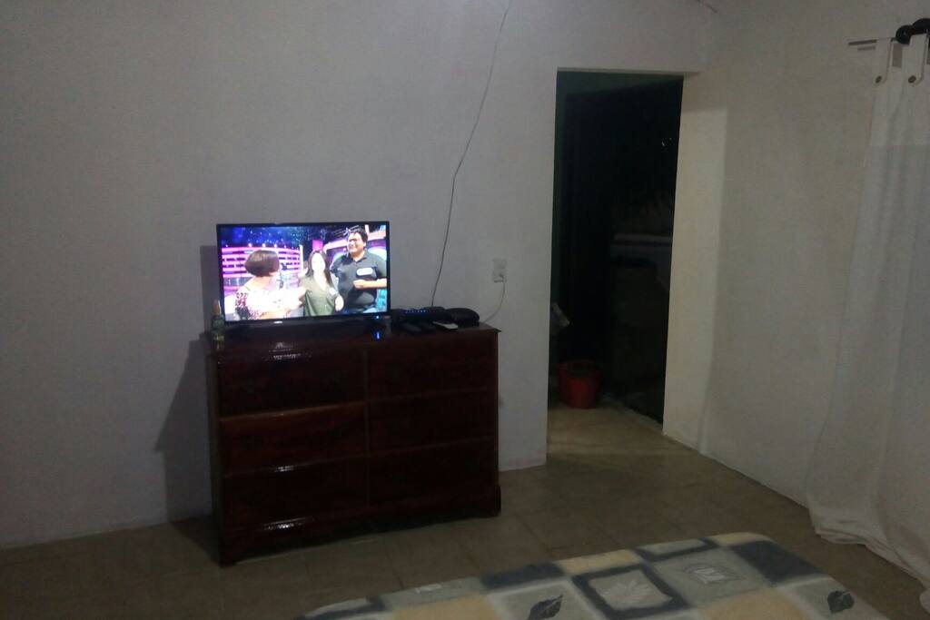 TV, cable, WIFI y cómoda
