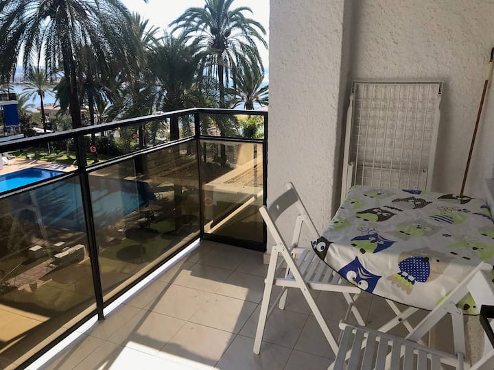 Skol 330 Beachfront Central With Views & Wifi - Marbella