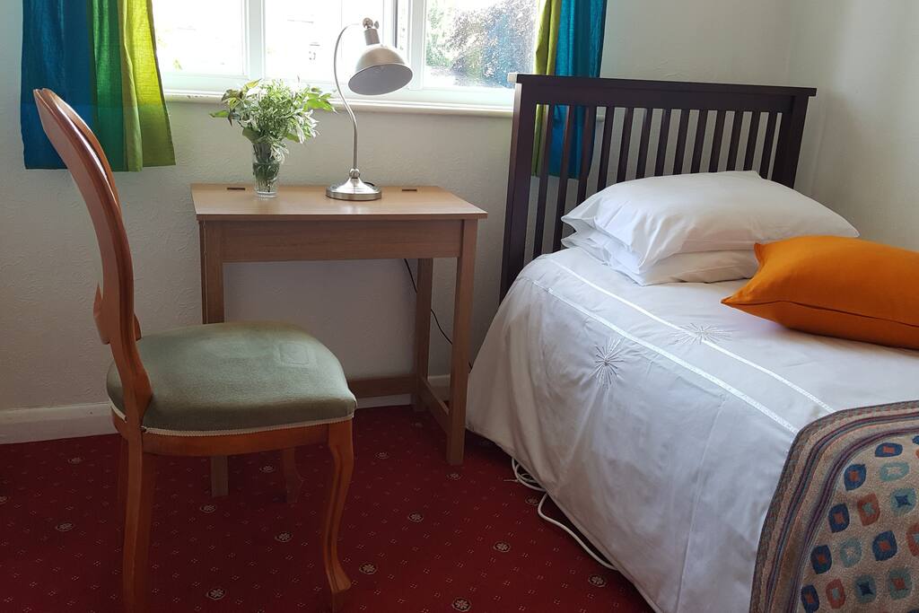 Guest bedroom