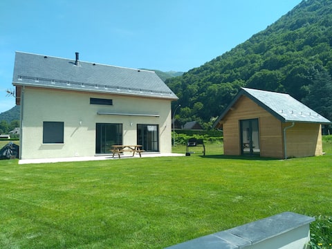 new house,
12 people
4 bedrooms, 2 bathrooms