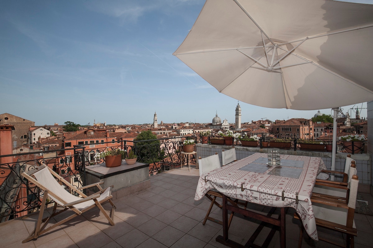 Best Airbnbs In Venice Italy