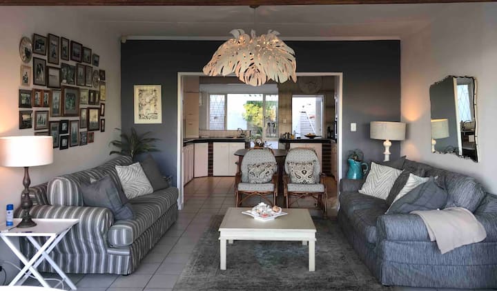 The Clansthal Beach House - Umkomaas