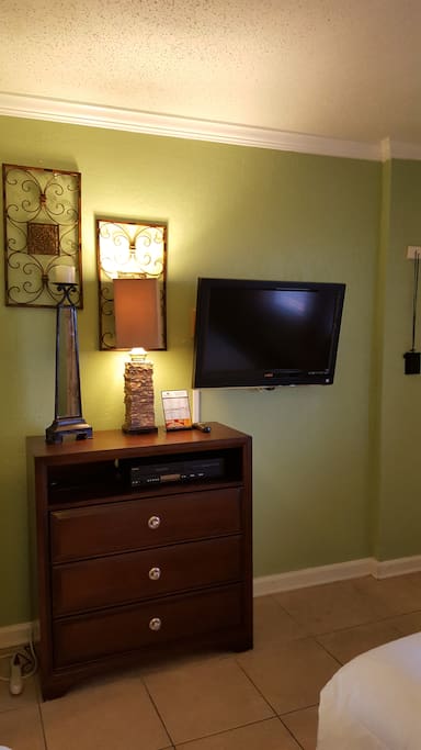 Flat Screen TV and DVD player.