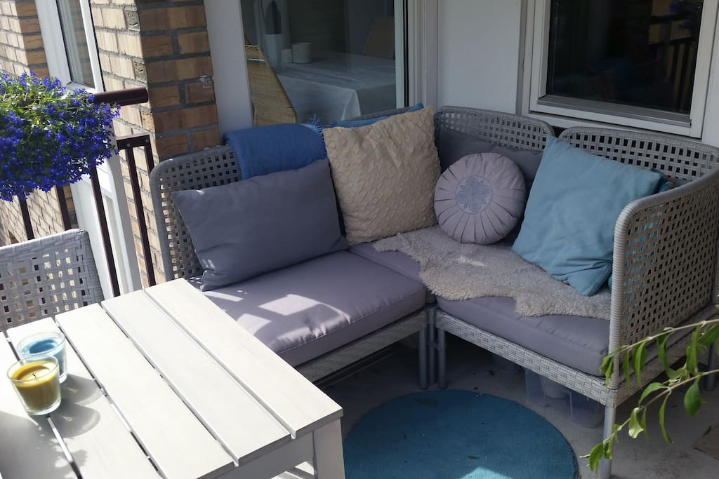 Very Nice balcony with coach and small diningtable. Sun from early morning to 5.30 pm.
