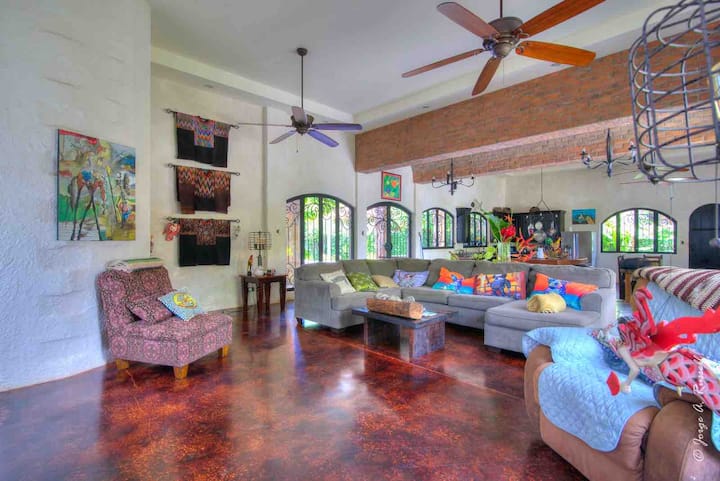 Costa Rican Family Resort Style Home! - Costa Rica