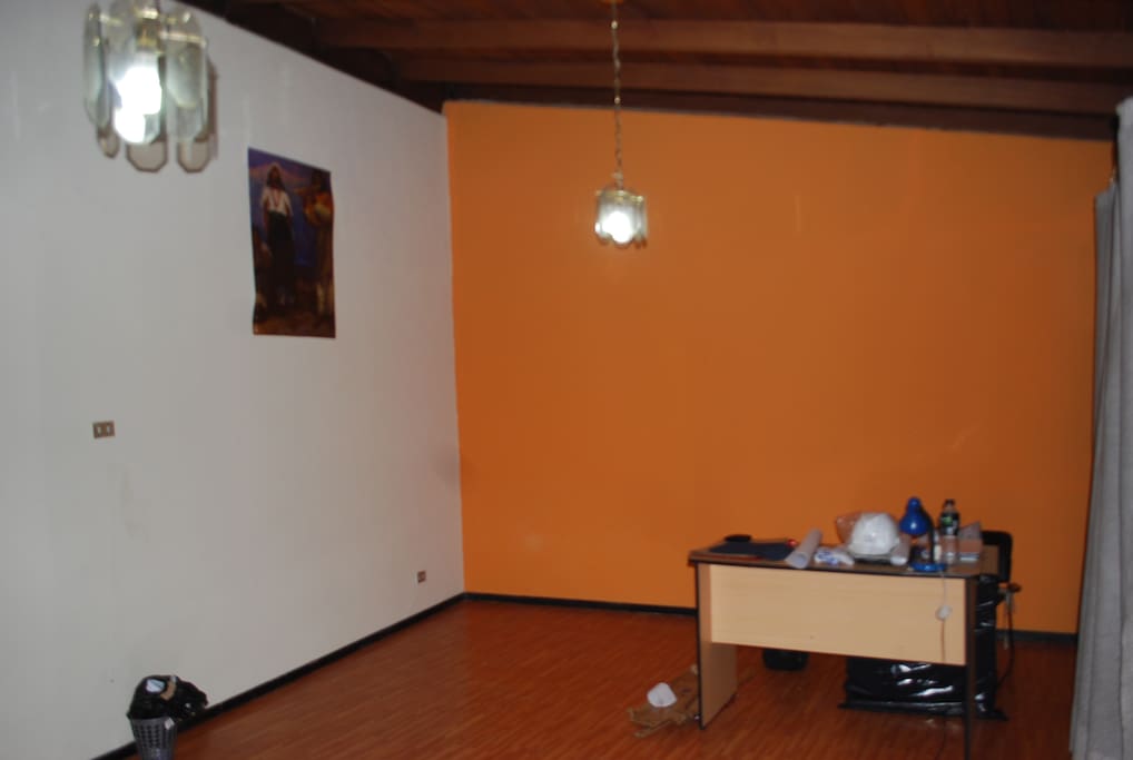 Sala, tiene cierta independecia