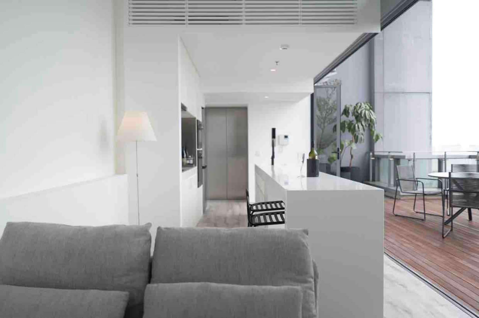 Modern Chic 1BR Penthouse connected to mall