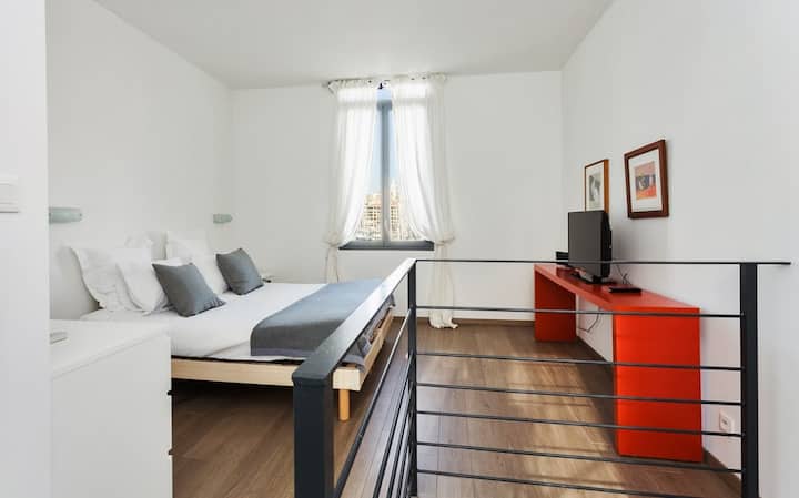 Chumba cha kulala kwenye mwonekano wa Bandari ya Kale