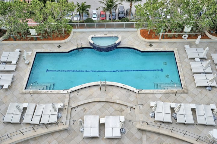 Tresor One Bedroom Suite Bay view in Fontainebleau