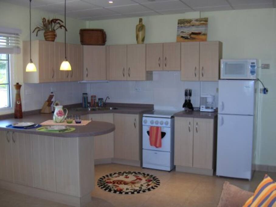 Full kitchen