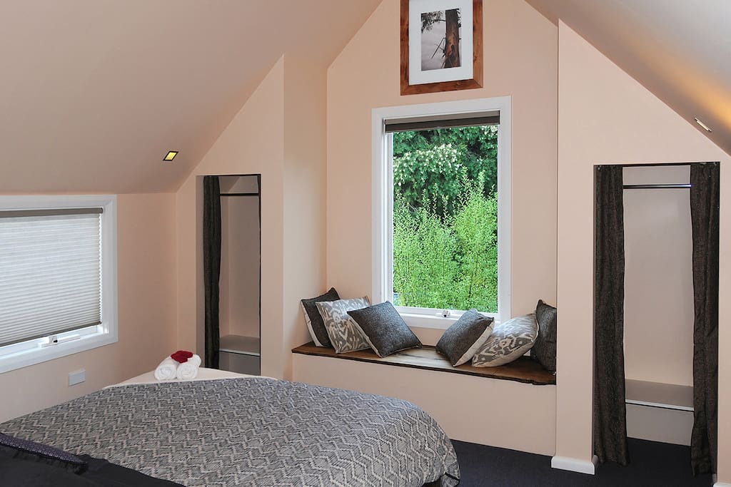 The Gardens Apartment Hobart -
Bedroom