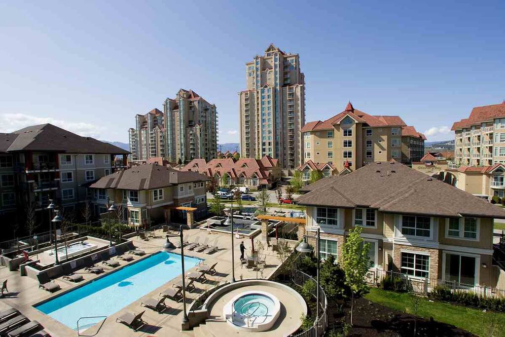 Pool and Courtyard area with view of downtown