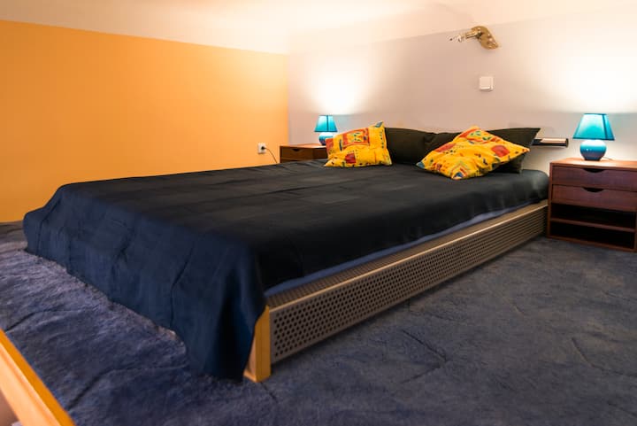Fourth bedroom in mezzanine with queen size bed 140x200cm