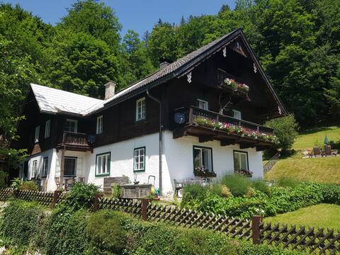 Haus Linortner am Waldrand