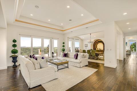 Scenic Estate on Lake Austin