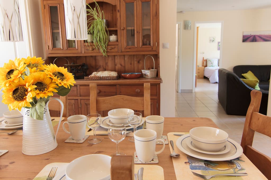 Dining area through to the lounge