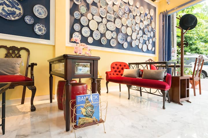 Heritage Shophouse in Yaowaraj, Bkk (room no.4/2)