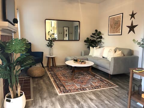Popular Airbnb listing: Lower Greenville Hideaway- Patio + King Bed in Lower Greenville
