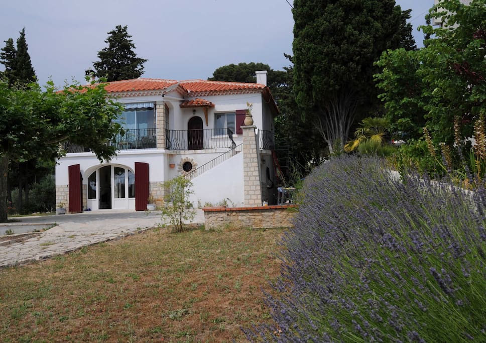 5 bedroom villa
