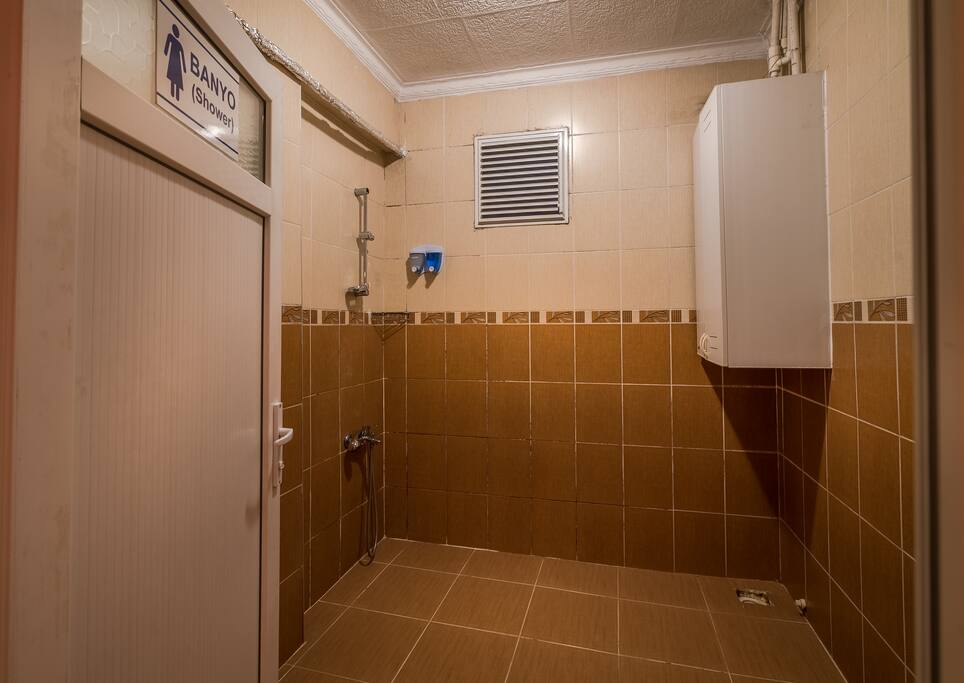 Shared shower for Females