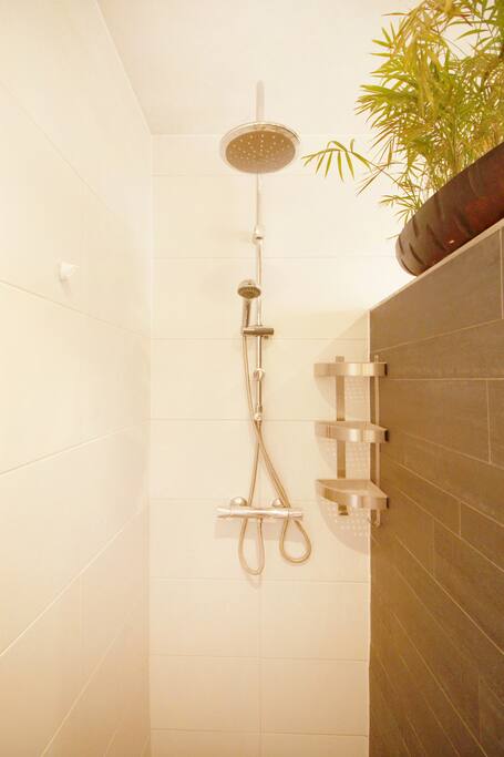 Modern bathroom