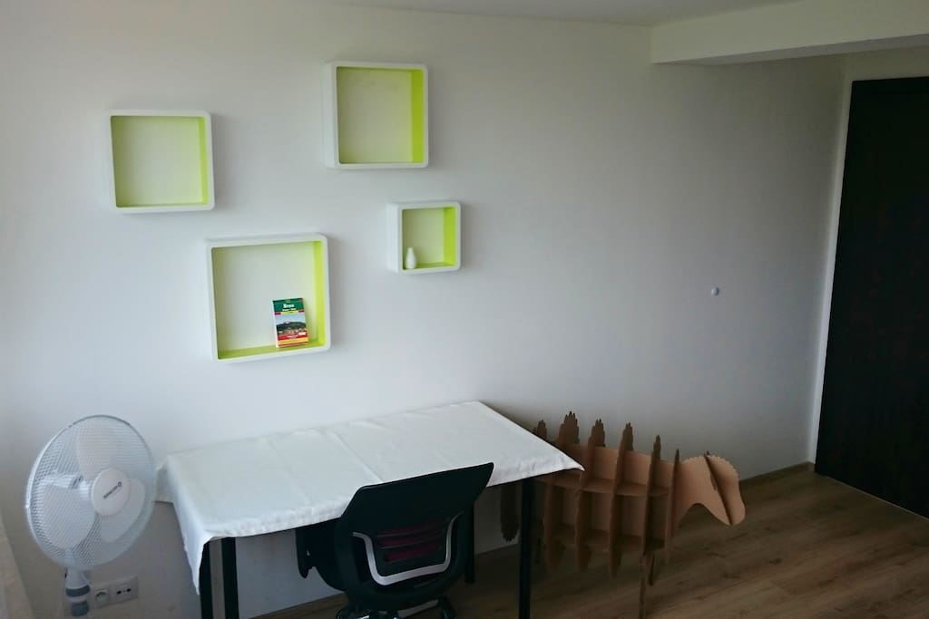 Guest room