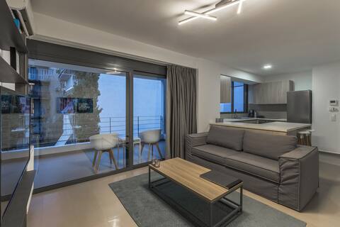 Top performing Airbnb: Elysium Boutique Apartment 202 (One bedroom) in ΑΓΙΟΣ ΘΩΜΑΣ
