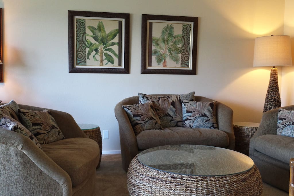 Large couch chairs that swivel