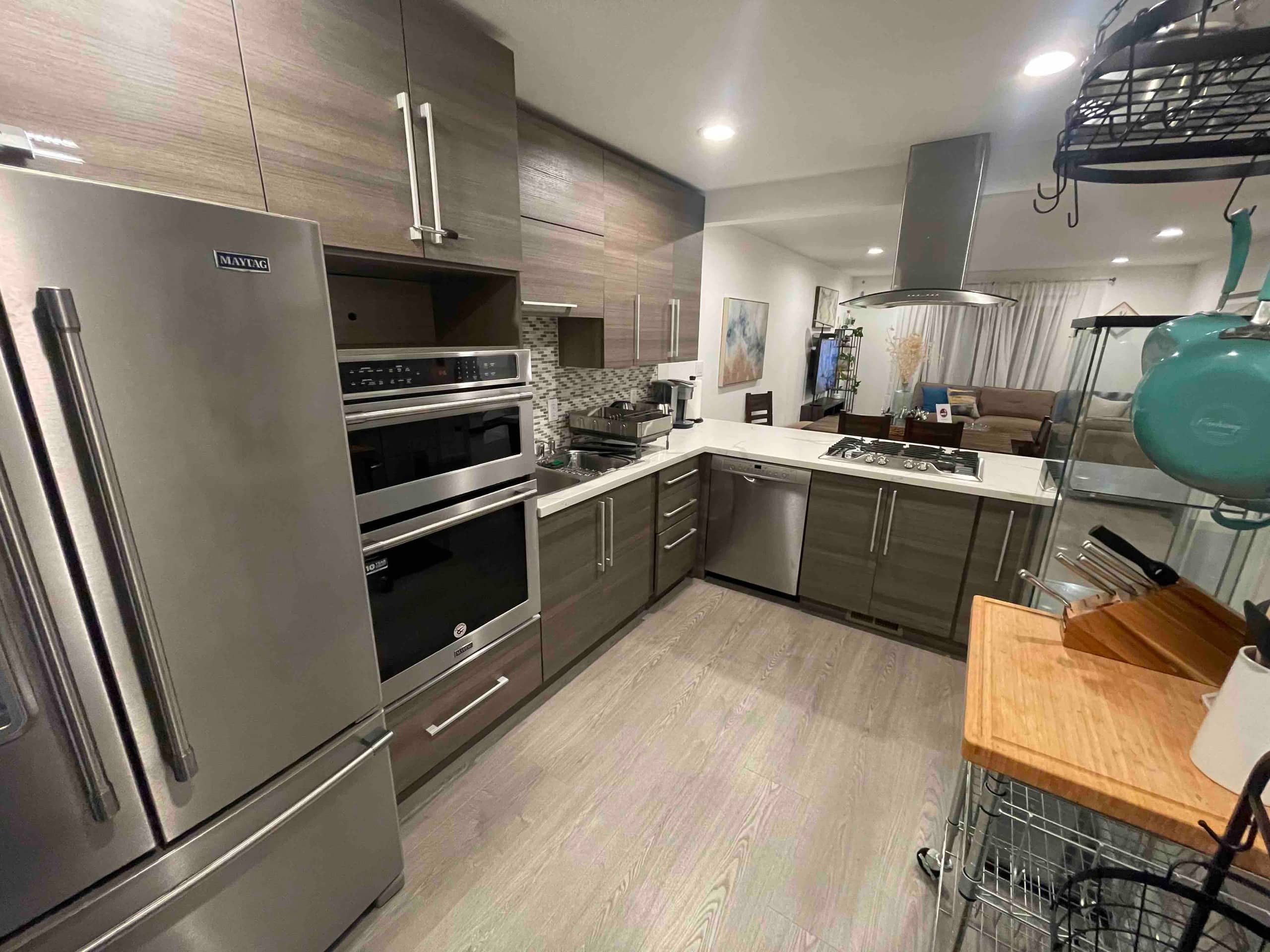 Home in San Francisco · ★4.9 · 2 bedrooms · 2 beds · 1 bath - Image 10