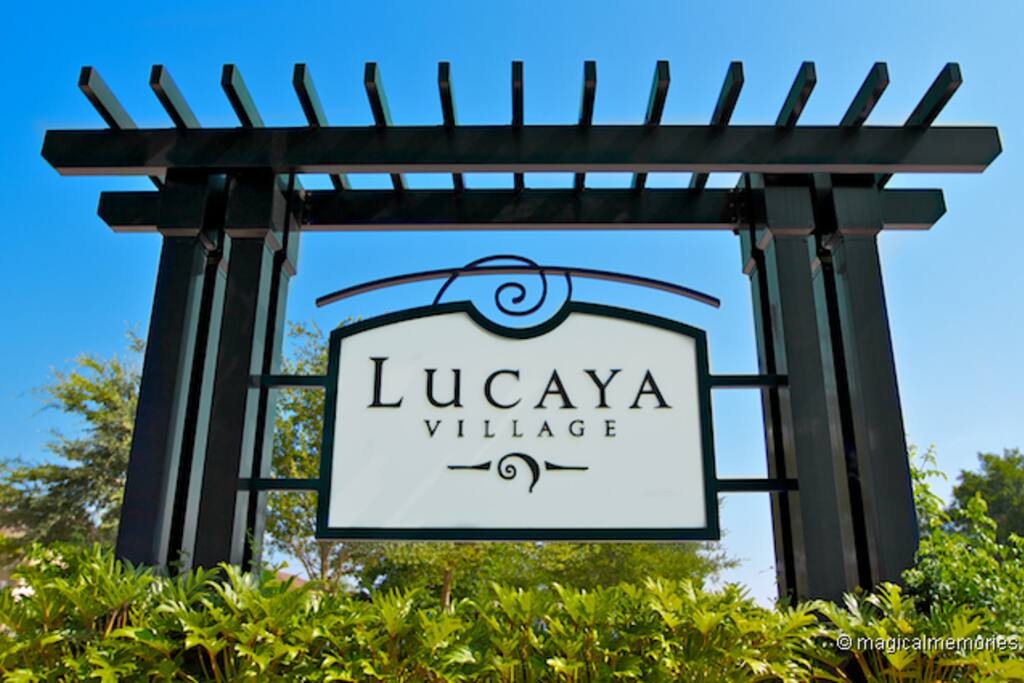 lucaya_sign_1x