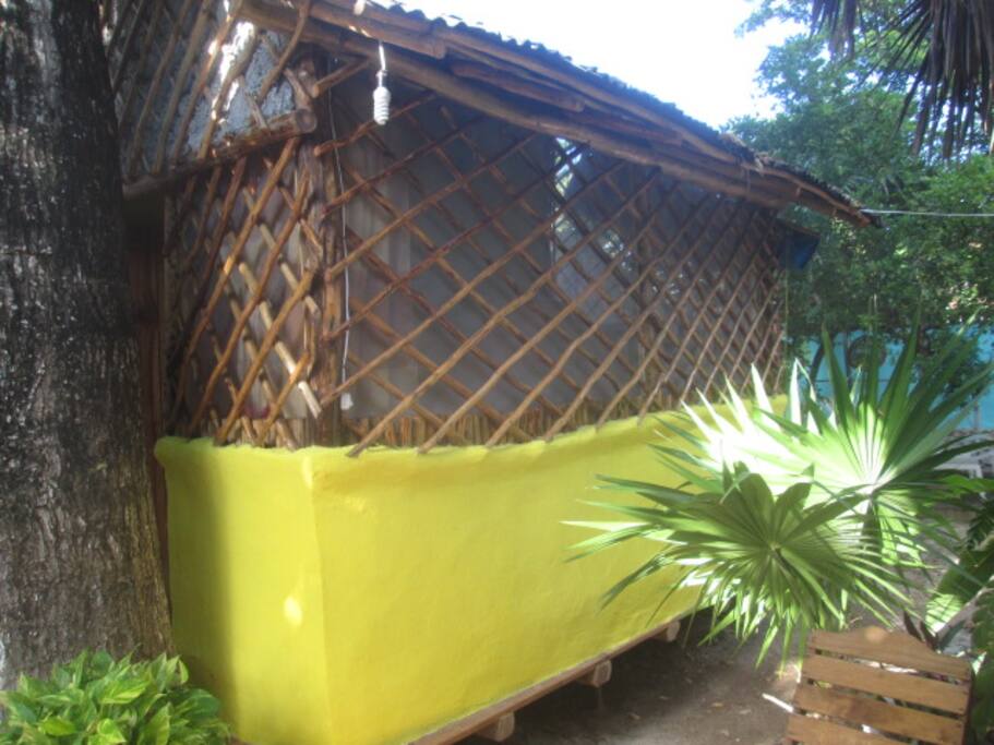 rustic cabin in Tropical garden