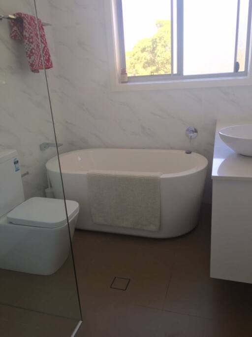 free standing bath