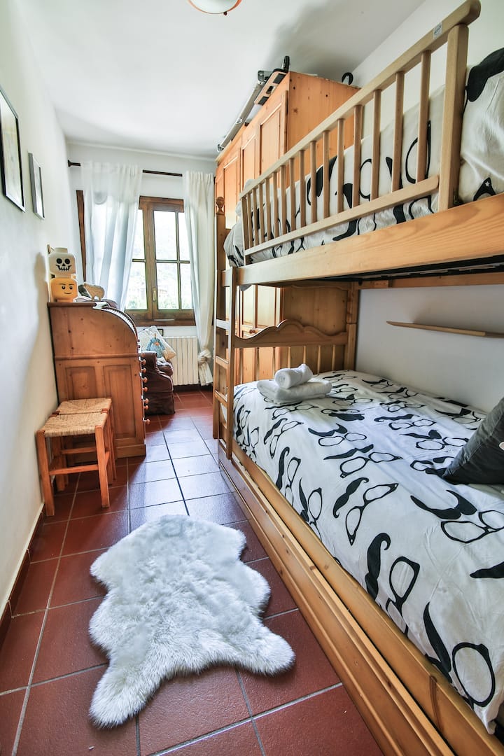 Chambre avec lit superposé