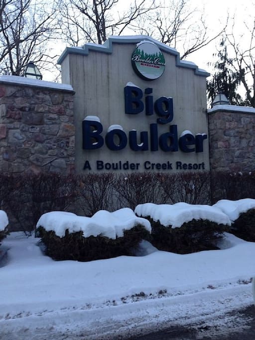 Big Boulder Entrance