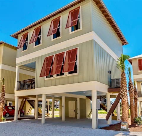 NEW LUXE Beach House -Pool -Steps to Sand -Pets OK