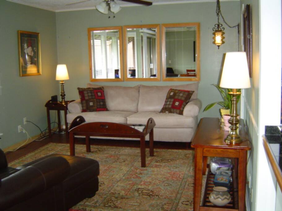 Quiet, Clean Condo near Gulf Coast! Condominiums for Rent in