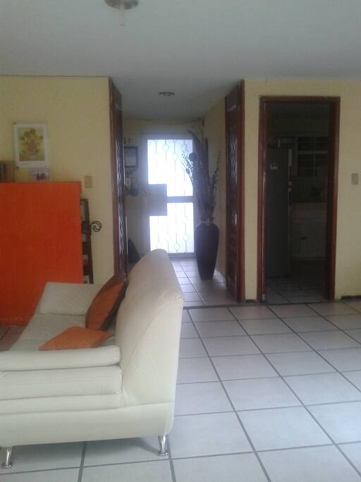 SALA CON TVCABLE