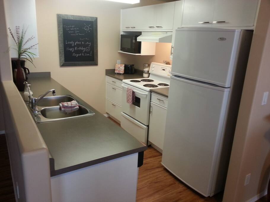 fully equipped kitchen