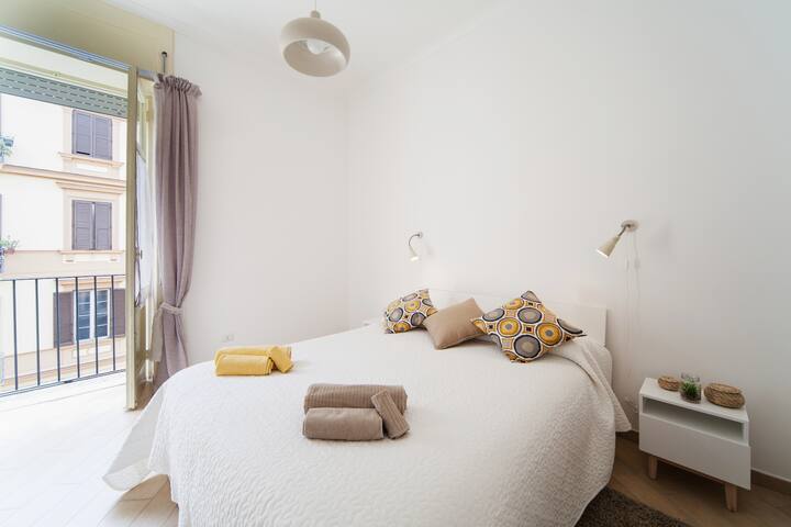 NapoliCentro Suite|Favoloso Appartamento al Centro gallery image 3