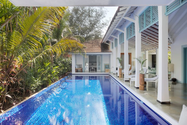 View of the Aqua room terrace