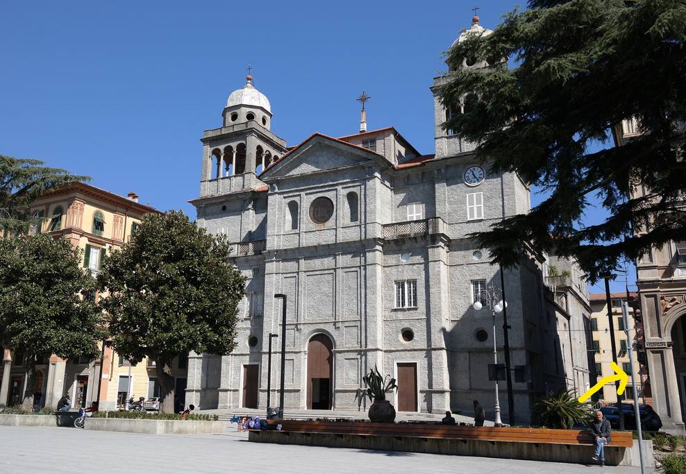 Posizione dell'appartamento sulla Piazza/
Apartment Position