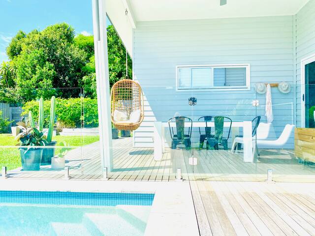 Saltwater Simplicity Tallow Beach gallery image 2