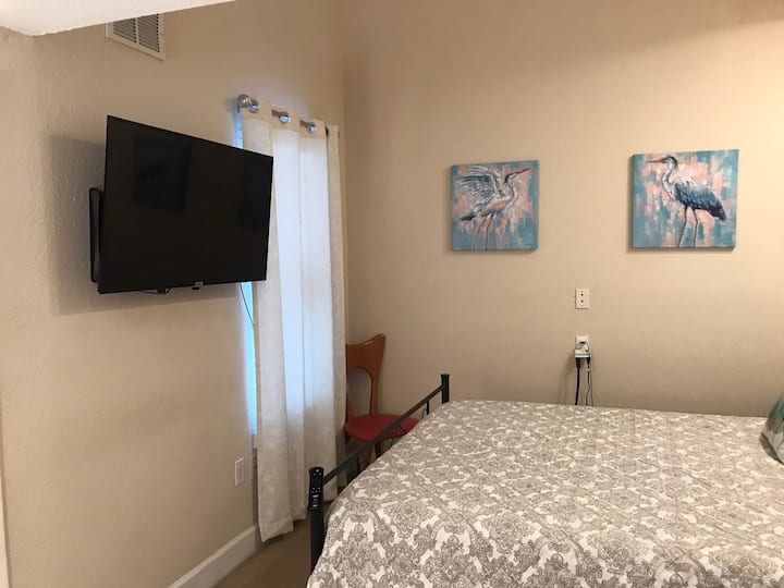 Televisheni mahiri ya Roku iliyopachikwa