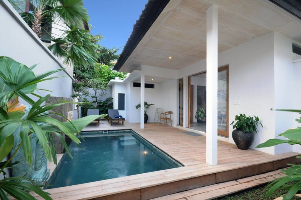 Villa 2 Pool Area