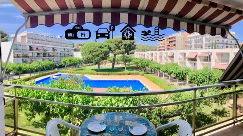 Cosy Apartament |Parking|Pool| 5'beach|4People