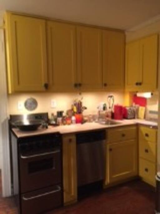 oven and dishwasher