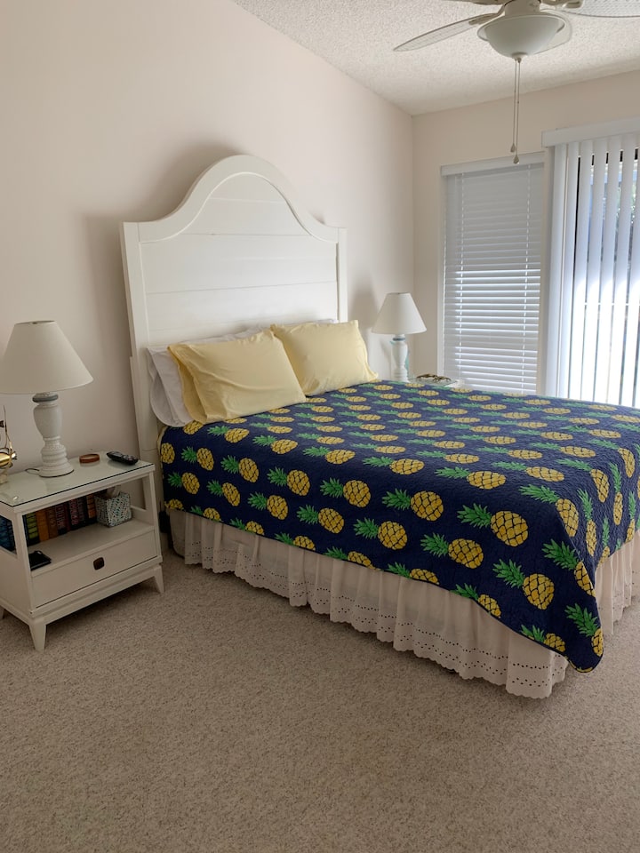 Dormitorio - cama tamaño queen