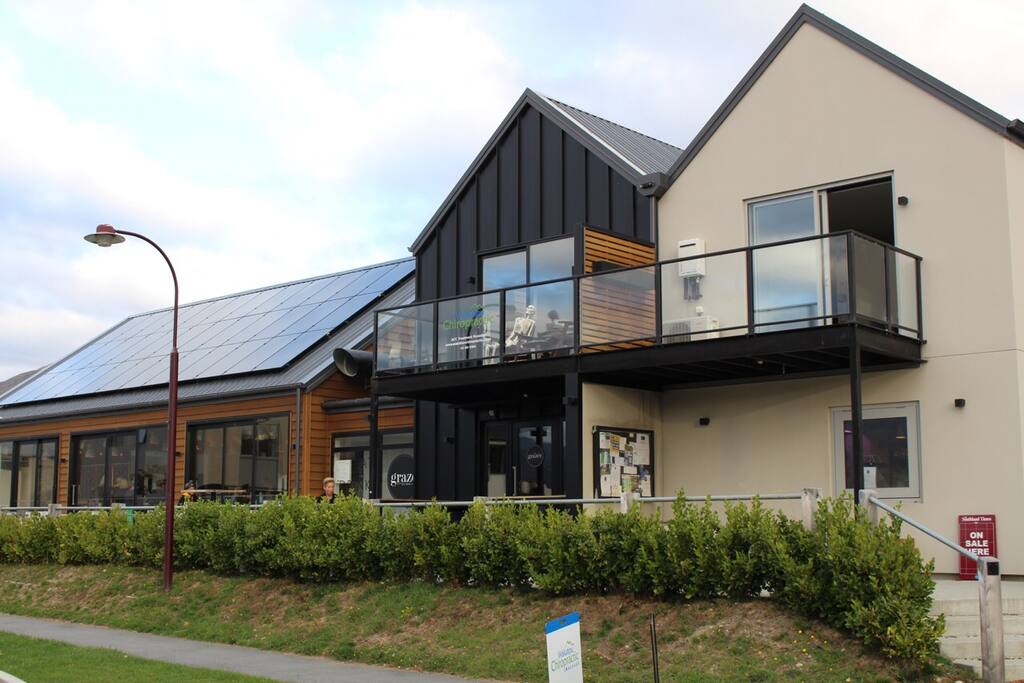 Apartment on the right, located right beside Lake Hayes Estates restaurant Graze
